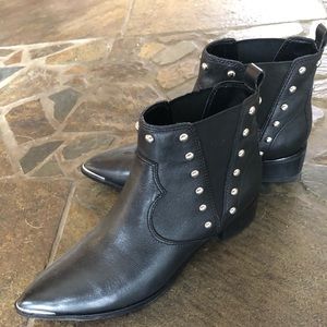 Marc Fisher Booties size 7.5